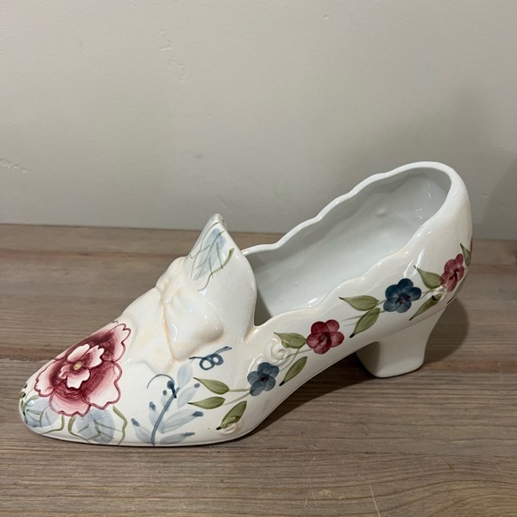 W.C.L.China porcelain slipper in perfect condition. - Picture 3 of 6